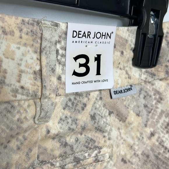 Dear John Denim Women’s Hampton Comfort Short In Thistle Snake Sz 31 NWT - Picture 13 of 13